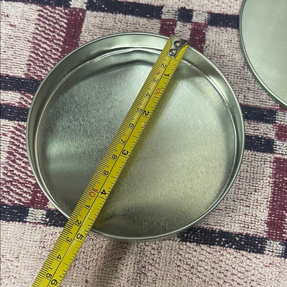 Tiny Tin Containers - Picture 10 of 11